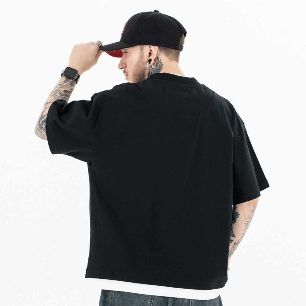 Vic Streetwear Vintage Badge Printed Ice Hockey Suit V-Neck Short Sleeve T-Shirt