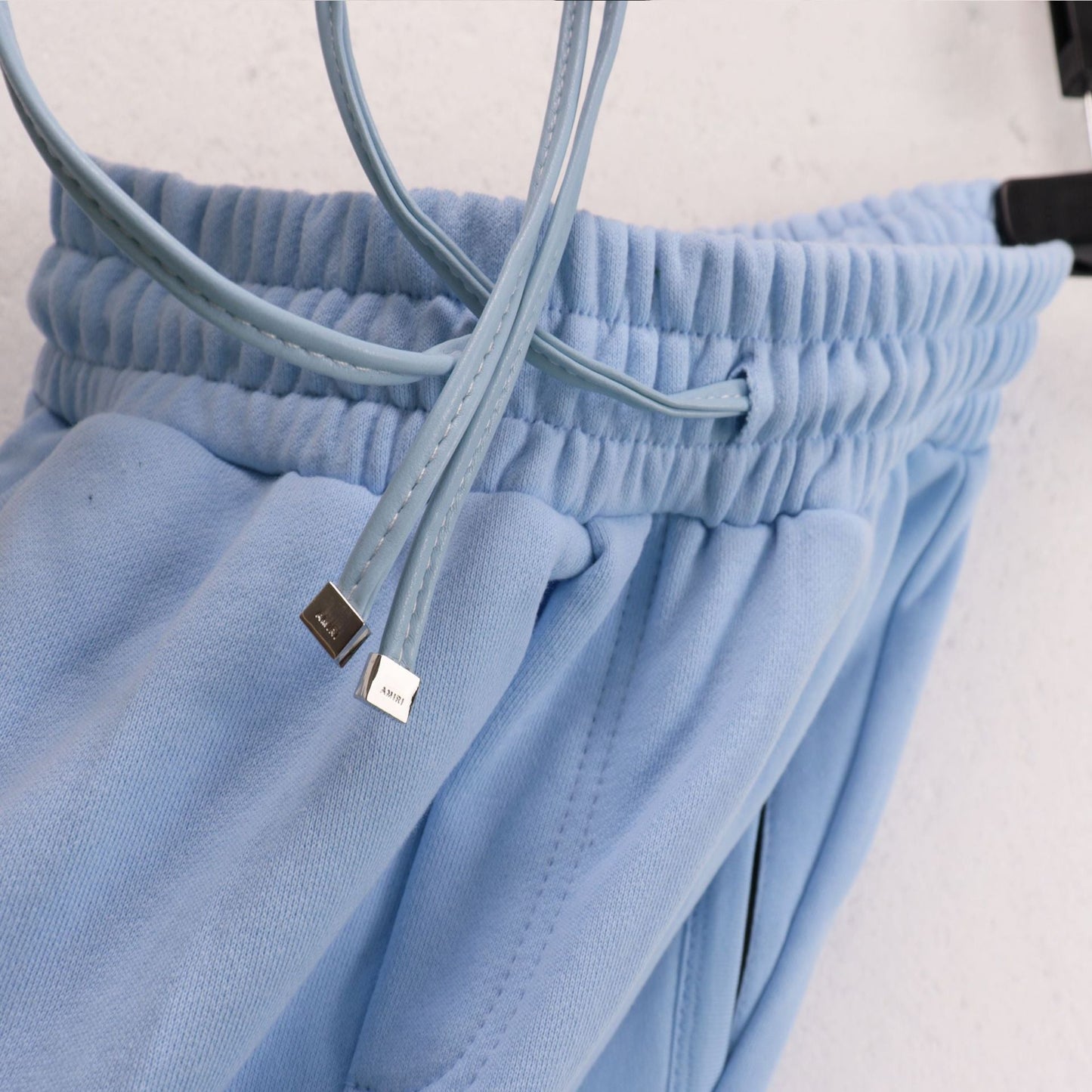 Amiri Pants Sticker Logo Loose Casual Zip Pocket Pants